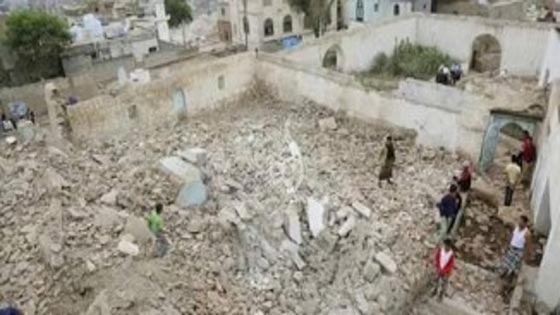 مجموعة سلفية تهدم احد اقدم المساجد التاريخية في اليمن صورة رقم 2