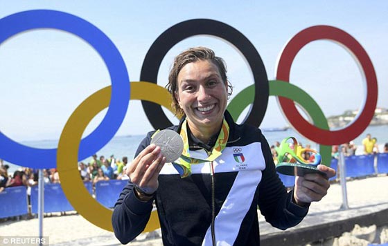 اولمبياد ريو يشهد فضيحة مجلجلة في نهاية ماراثون سباحي صورة رقم 9