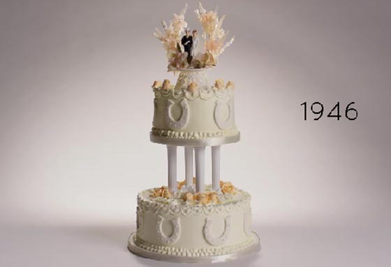 هكذا تطورت كعكة الزفاف خلال الـ100 عام الاخيرة.. فيديو صورة رقم 4