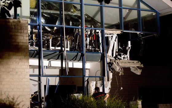 انفجار عنيف يهز مركزا رياضيا في بلجيكا يوقع قتيلا وعددا من الجرحى صورة رقم 14