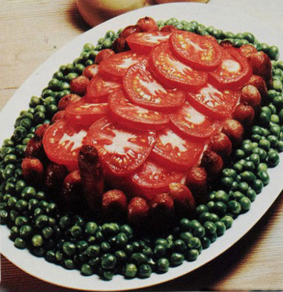  أطباق مخيفة؟ اليكم صور مشهية لوجبة العشاء الدسمة في السبعينيات صورة رقم 7