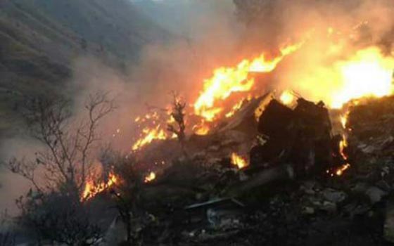 تحطم طائرة نقل تركية في حي سكني بقرغزستان ومقتل 32 شخصا.. فيديو صورة رقم 10