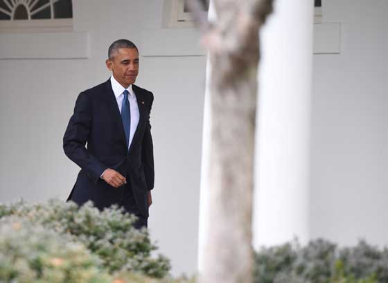 فيديو وصور مؤثرة.. لحظة مغادرة اوباما للبيت الابيض لآخر مرة صورة رقم 5
