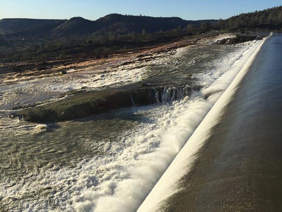  اكبر سد بشمال كاليفورنيا على وشك الانهيار واجلاء 162 الف مواطن صورة رقم 6