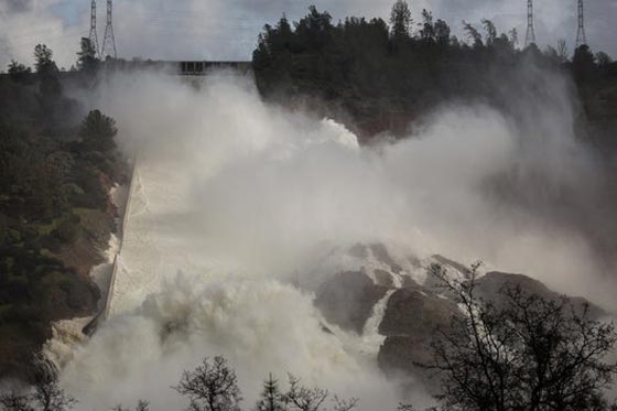  اكبر سد بشمال كاليفورنيا على وشك الانهيار واجلاء 162 الف مواطن صورة رقم 11