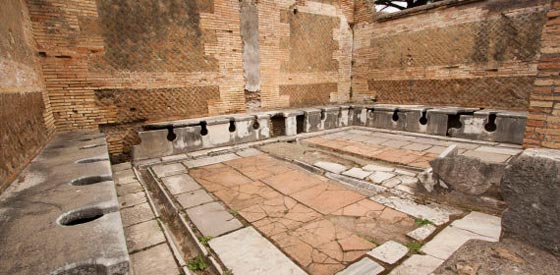 6 حقائق مثيرة.. في روما القديمة شربوا السم وغسلوا اسنانهم بالبول  صورة رقم 8