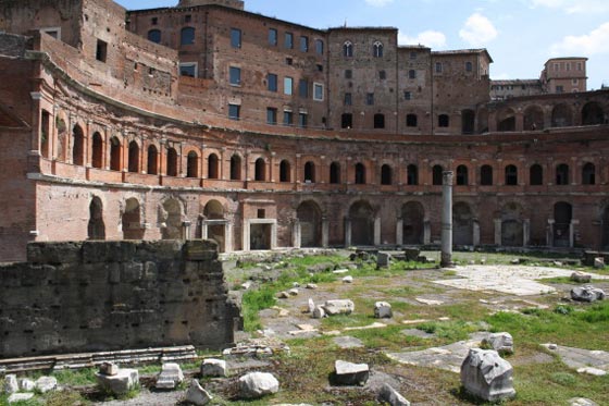 6 حقائق مثيرة.. في روما القديمة شربوا السم وغسلوا اسنانهم بالبول  صورة رقم 4