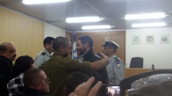 السجن سنة ونصف للجندي الاسرائيلي الذي قتل فلسطينيا بعد شل حركته صورة رقم 9