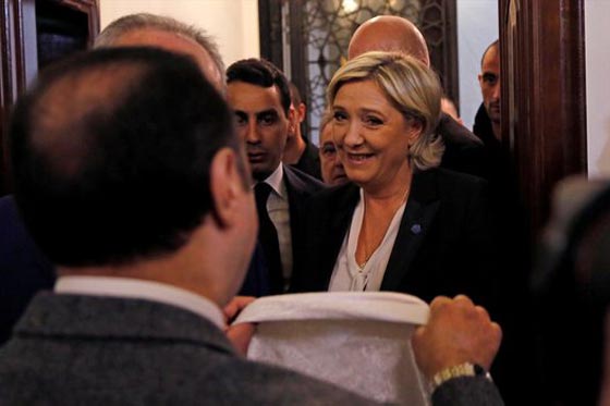 المرشحة اليمين بفرنسا تمتنع عن لقاء مفتي بيروت لفرض الحجاب عليها! صورة رقم 2