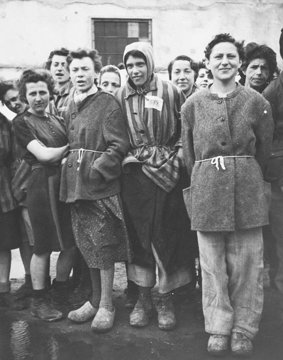 رسائل من داخل معسكرات الابادة النازية مكتوبة ببول النساء الاسيرات صورة رقم 4
