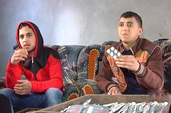 شقيقان من غزة يتناولان 200 حبة دواء يومياً بسبب مرض نادر صورة رقم 1