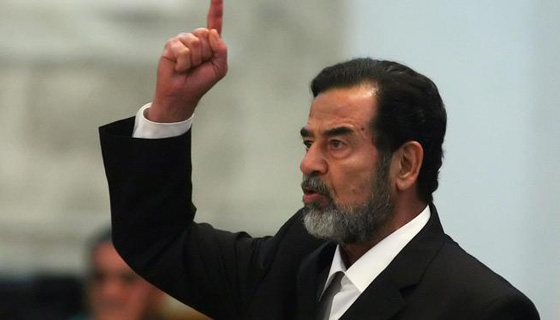 قاضي يكشف اسرار لحظة اعدام صدام: كان متماسكا وكانوا يرتجفون صورة رقم 10