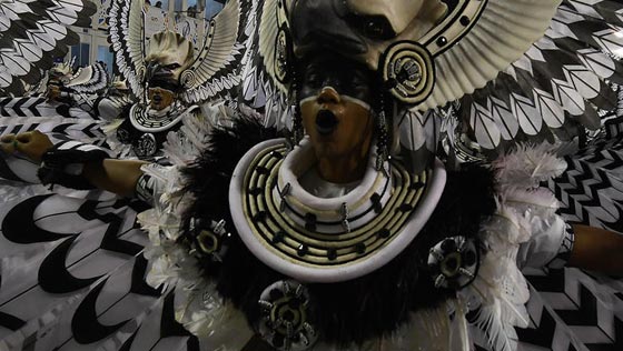 اضخم احتفال سامبا على وجه الارض في البرازيل يبشر بموسم الصوم  صورة رقم 5