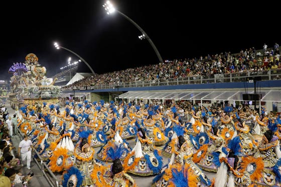 اضخم احتفال سامبا على وجه الارض في البرازيل يبشر بموسم الصوم  صورة رقم 21