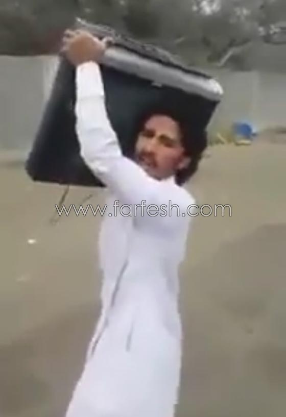 فيديو مثير.. شاهد رد فعل يمني غاضب من خسارة عمار لقب اراب ايدول صورة رقم 4
