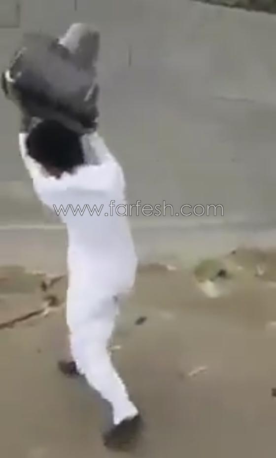 فيديو مثير.. شاهد رد فعل يمني غاضب من خسارة عمار لقب اراب ايدول صورة رقم 5