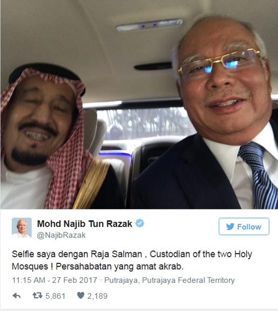 رئيس وزراء ماليزيا ينشر صورة سيلفي له مع خادم الحرمين الشريفين صورة رقم 1