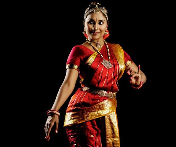 فيديو رقص النساء حول العالم: الرقص الشرقي، الهندي والروسي  صورة رقم 10
