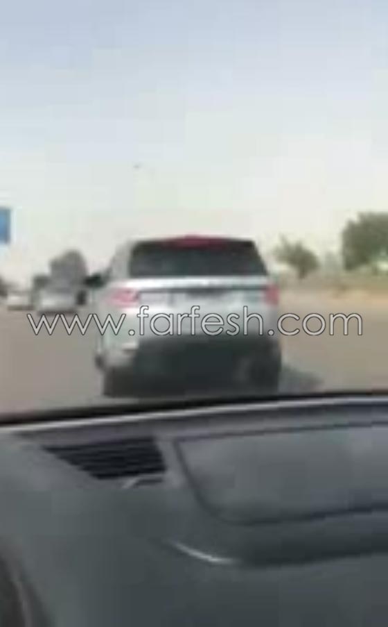 فيديو تامر حسني في سباق سرعة بسيارته مع سائق حاول تجاوزه! صورة رقم 3