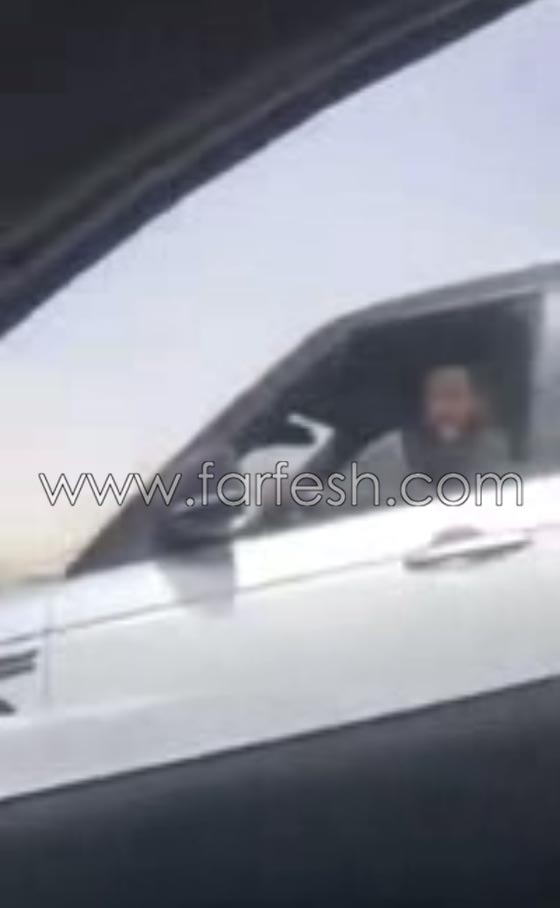 فيديو تامر حسني في سباق سرعة بسيارته مع سائق حاول تجاوزه! صورة رقم 5