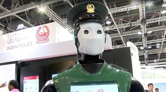 قريبا.. ربع عناصر شرطة دبي سيكونوا من الروبوتات والرجال الآليين صورة رقم 8