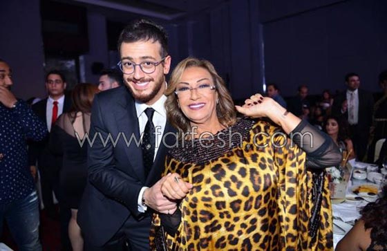 جمهور النجم المغربي سعد المجرد يهنئون نزهة الركراكي بيوم الأم العالمي صورة رقم 3