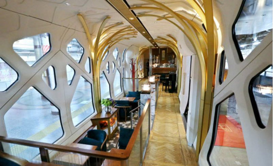 صور افخم قطار في العالم ياباني بلمسات بورش وفيراري ومازيراتي صورة رقم 1