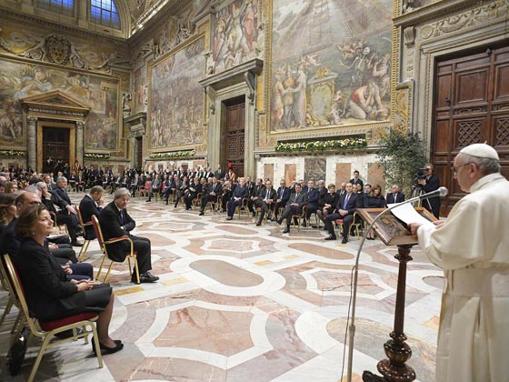 البابا فرنسيس: تخلي اوروبا عن القيم يجعلها تواجه خطر الموت صورة رقم 9