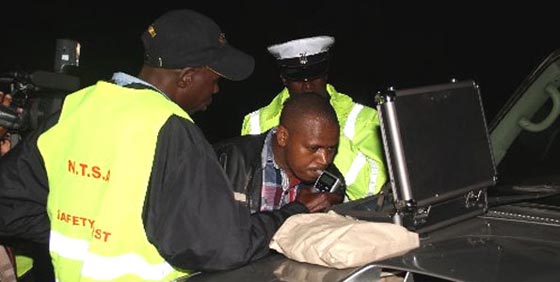 كينيا: حظر اختبارات الكشف عن الكحول للسائقين صورة رقم 5