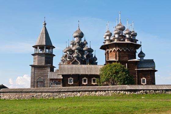 صور كنيسة خشبية روسية رائعة بُنيت بدون مسامير.. قبل 300 عام! صورة رقم 4