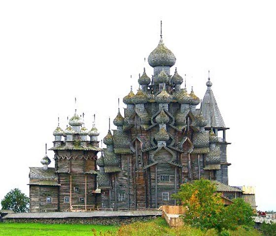 صور كنيسة خشبية روسية رائعة بُنيت بدون مسامير.. قبل 300 عام! صورة رقم 18