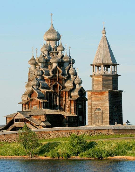 صور كنيسة خشبية روسية رائعة بُنيت بدون مسامير.. قبل 300 عام! صورة رقم 15