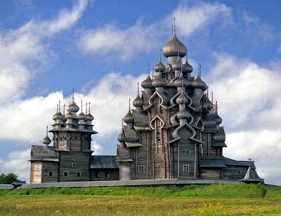 صور كنيسة خشبية روسية رائعة بُنيت بدون مسامير.. قبل 300 عام! صورة رقم 14