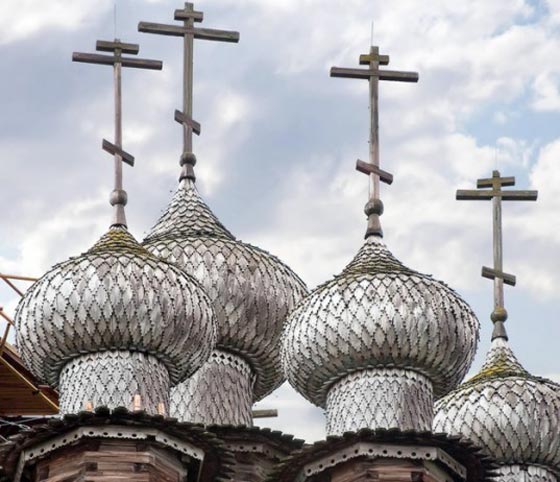 صور كنيسة خشبية روسية رائعة بُنيت بدون مسامير.. قبل 300 عام! صورة رقم 9