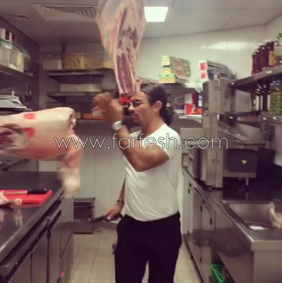   فيديو طريف: الشيف نصرت يتصارع مع قطع اللحوم بحركات بهلوانية صورة رقم 15