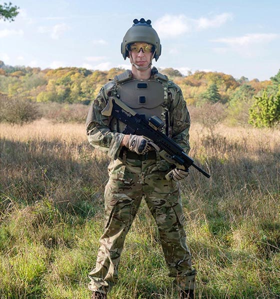 فيديو.. بريطانيا تكشف عن المظهر الجديد لجنودها بعد 3 سنوات! صورة رقم 2
