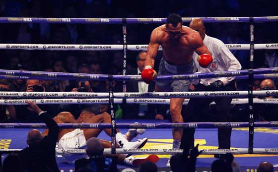 جوشوا يهزم كليتشكو ويحسم بطولة العالم في اكبر معركة بتاريخ الملاكمة  صورة رقم 9