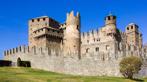 ايطاليا تعرض 100 قلعة اثرية للبيع مجانا!! وهذه شروطها صورة رقم 10
