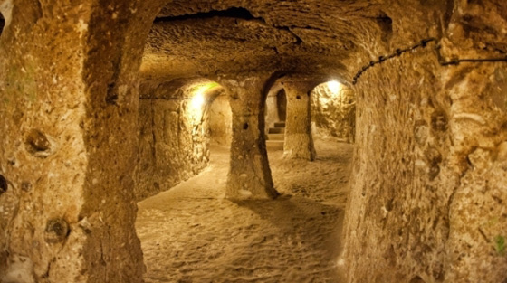 8 مدن غامضة مبنية تحت الأرض من  قرون سابقة منها مدينة اردنية! صورة رقم 1