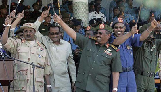 13 مناسبة مختلفة رقص فيها الرئيس السوداني عمر البشير صورة رقم 4