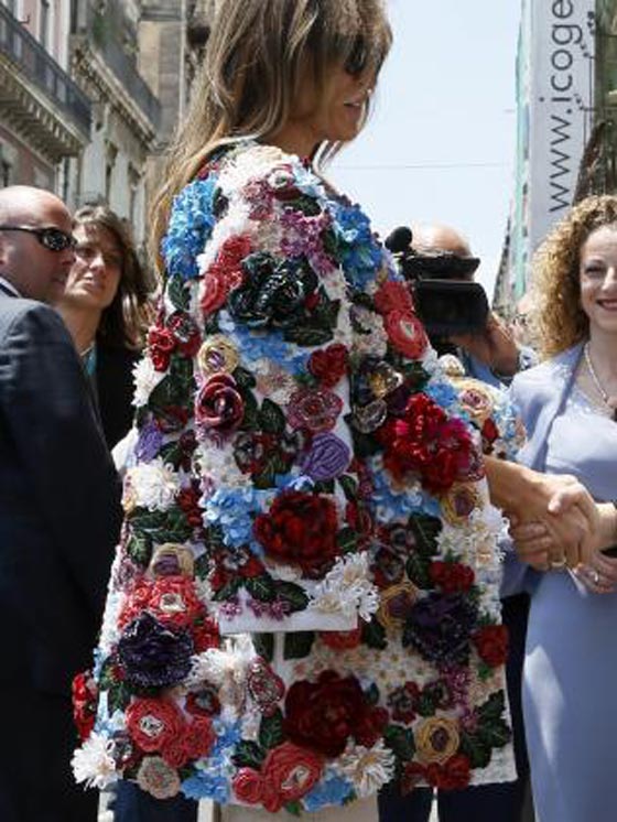 إيفانكا ترامب تتواضع وترتدي فستاناً رخيصا بعد ان اشترت ميلانيا جاكيت بـ51 ألف دولار  صورة رقم 10