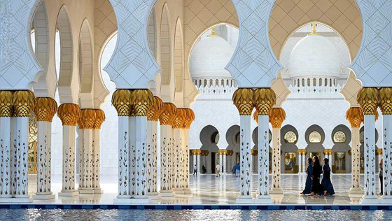 جامع الشيخ زايد في ابو ظبي ثاني افضل معلم سياحي في العالم صورة رقم 3