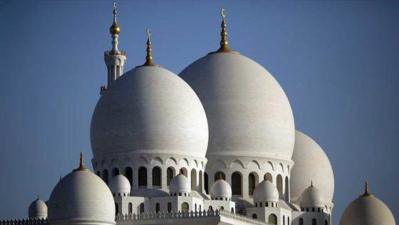جامع الشيخ زايد في ابو ظبي ثاني افضل معلم سياحي في العالم صورة رقم 6