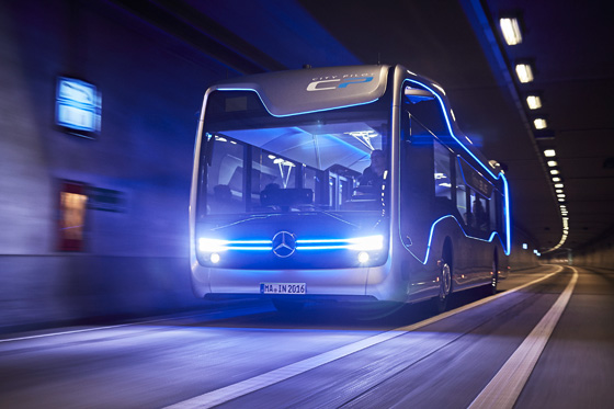 بالفيديو والصور.. مرسيدس تطلق حافلة المستقبل بتصميم مدهش صورة رقم 18