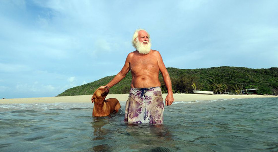 هذه قصة المليونير التائه على احدى الجزر الاسترالية؟ فيديو صورة رقم 6