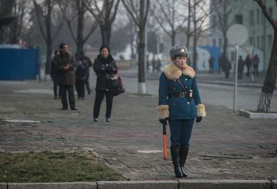 لماذا تجبر الشرطة فتيات كوريا الشمالية على التقاعد في سن 26 سنة؟ صورة رقم 8