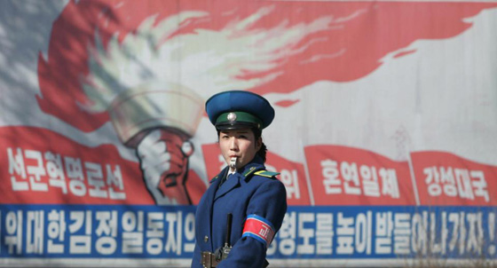 لماذا تجبر الشرطة فتيات كوريا الشمالية على التقاعد في سن 26 سنة؟ صورة رقم 17