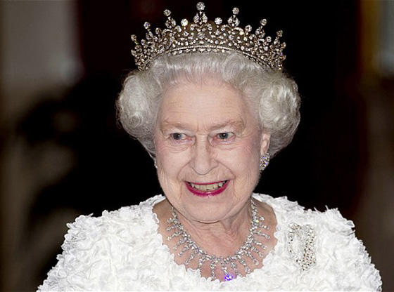 ثروة الملكة اليزابيث تقدر بـ 460 مليون دولار.. من اين جاءت؟! صورة رقم 4