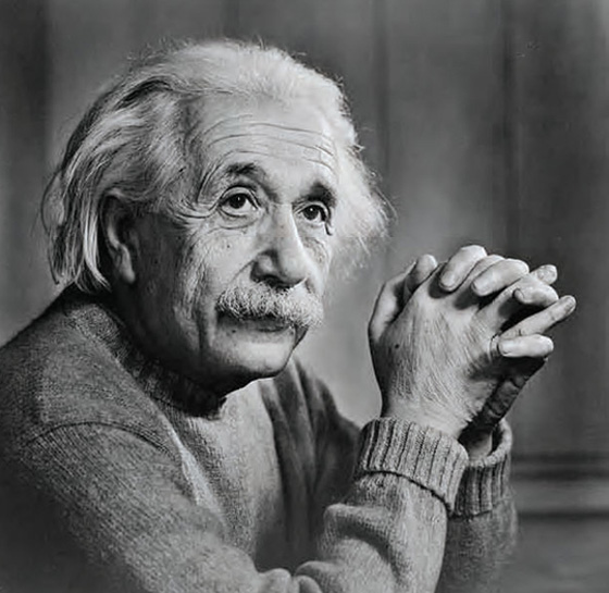 أينشتاين كره الجوارب و أدمن السباغيتي.. هل أثَّرت عاداته الغريبة على طريقة فهمه للكون؟ صورة رقم 5