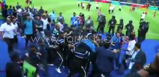 نهائي البطولة العربية ينتهي باعتداء عنيف على حكم المباراة.. فيديو صورة رقم 6
